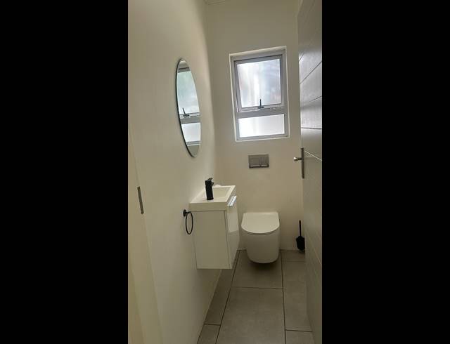 3 BEDROOM FREEHOLD FOR SALE IN LIBRADENE